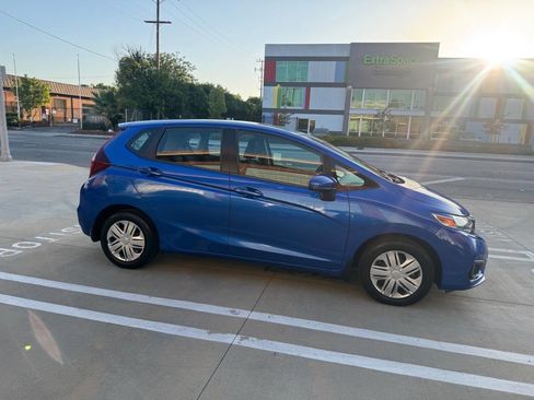 Used 2020 Honda Fit LX image 4