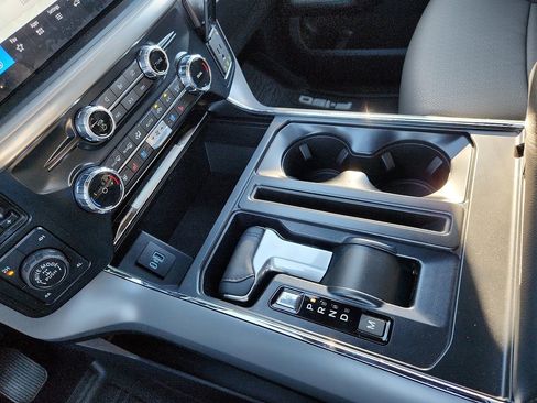 New 2024 Ford F150 Lariat w/ FX4 Off-Road Package image 12