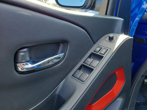 Used 2025 Nissan Frontier PRO-4X w/ Pro Premium Package image 18