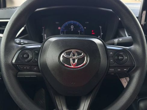 Used 2026 Toyota Corolla LE FWD image 22
