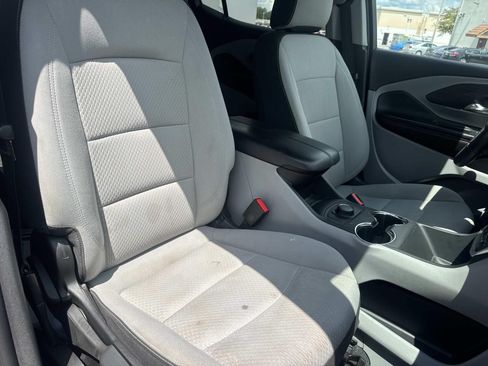 Used 2024 GMC Terrain SLE FWD image 12