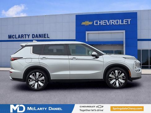 Used 2025 Mitsubishi Outlander SE AWD/4WD image 6