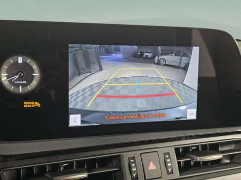 New 2025 Lexus ES 350 w/ Premium Package image 16