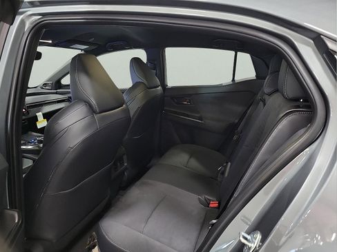 New 2026 Toyota C-HR AWD/4WD image 9