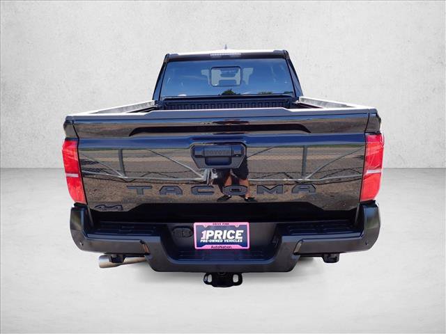 Certified 2025 Toyota Tacoma SR5 AWD/4WD image 3