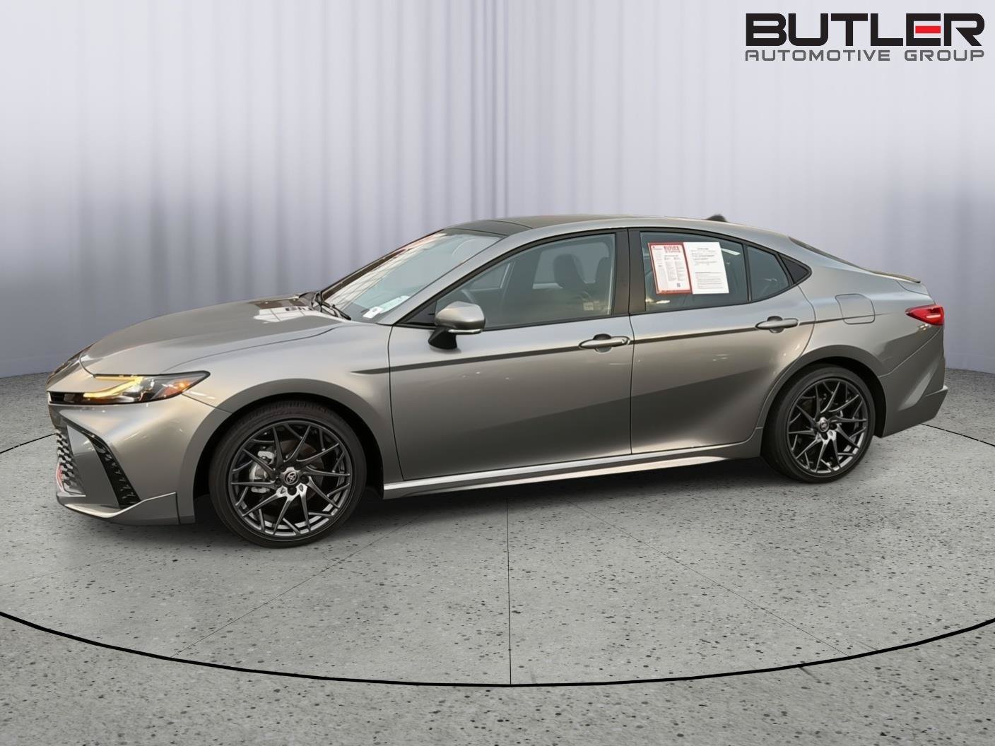 Certified 2025 Toyota Camry XSE FWD image 3