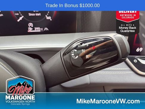 Used 2025 Volkswagen Tiguan SE R-Line image 22