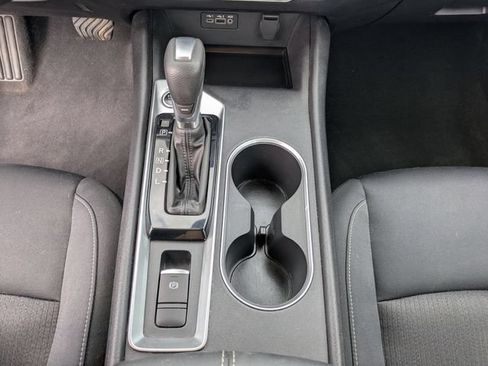 Used 2022 Nissan Altima 2.5 SV AWD/4WD image 14