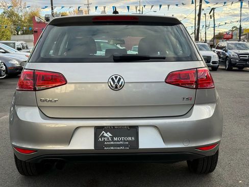 Used 2016 Volkswagen Golf S image 10