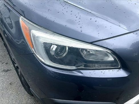 Used 2016 Subaru Outback 2.5i Limited AWD/4WD image 31