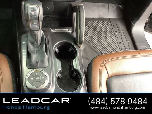 Used 2024 Ford Bronco Outer Banks image 19