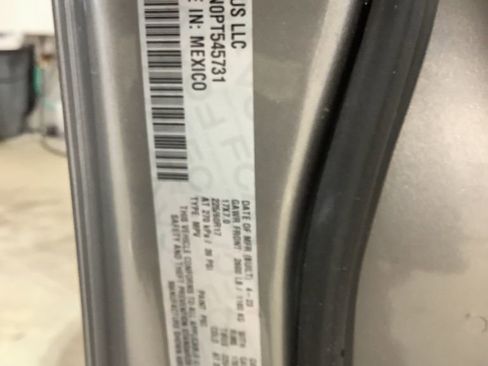 Used 2023 Jeep Compass Latitude image 31