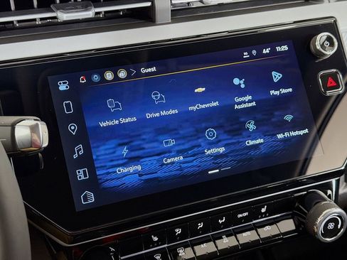 New 2027 Chevrolet Bolt LT w/ Comfort Package FWD image 14