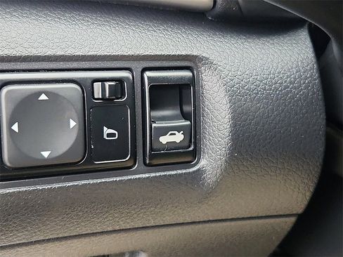 Used 2019 Nissan Sentra SV image 24