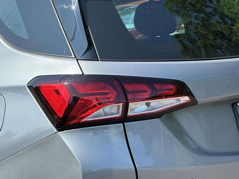 Used 2023 Chevrolet Equinox LS FWD image 12