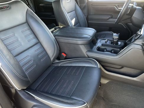 Used 2024 GMC Sierra 1500 AT4X image 28