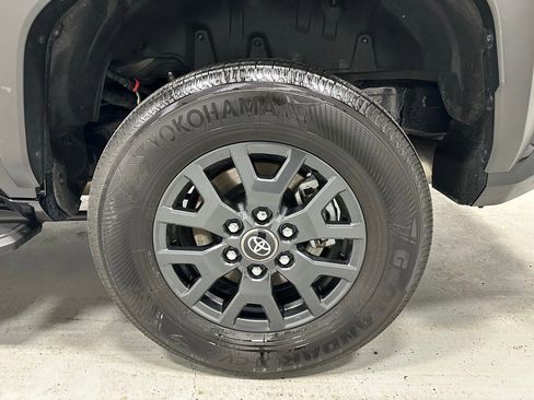 Used 2025 Toyota 4Runner SR5 image 63