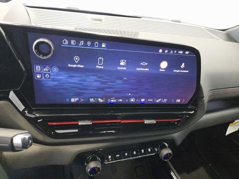 Used 2025 Chevrolet Silverado EV RST image 26