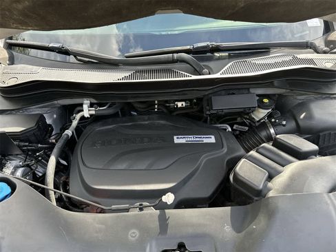 Used 2019 Honda Ridgeline Sport image 9