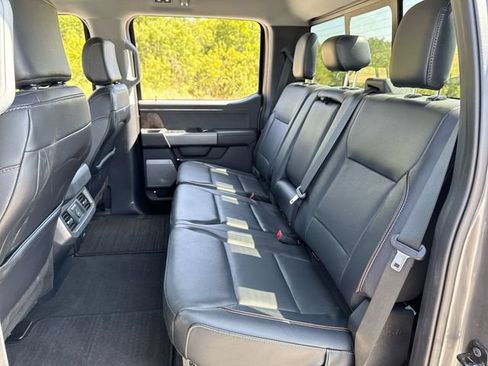 Used 2024 Ford F250 Lariat w/ Sport Appearance Package AWD/4WD image 22