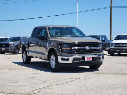 New 2026 Ford F150 XLT w/ Equipment Group 301A Standard RWD image 3