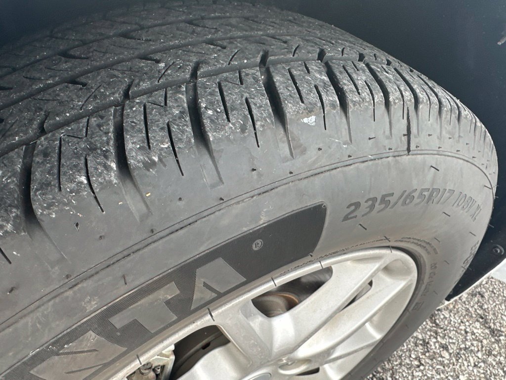 Used 2024 Chrysler Pacifica Touring-L FWD image 43
