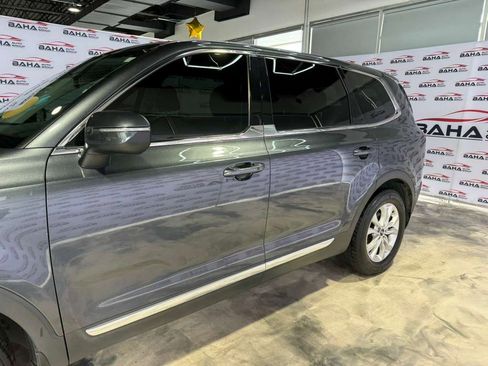 Used 2020 Kia Telluride LX AWD/4WD image 6