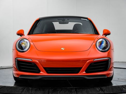 Used 2018 Porsche 911 Carrera 4S AWD/4WD image 25