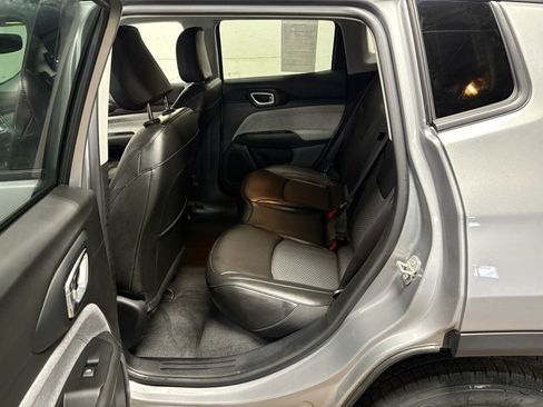 Certified 2022 Jeep Compass Latitude w/ Convenience Group image 11