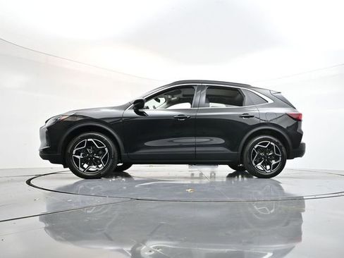 New 2026 Ford Escape Platinum image 29
