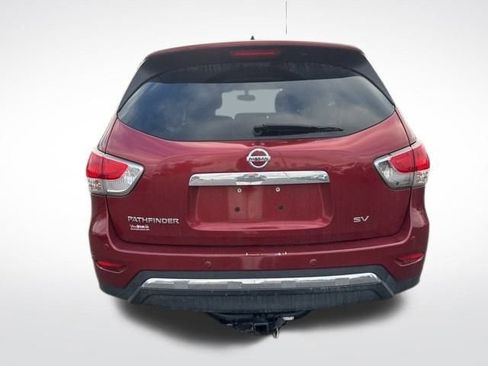 Used 2016 Nissan Pathfinder SV image 4