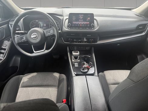 Used 2024 Nissan Rogue SV AWD/4WD image 12