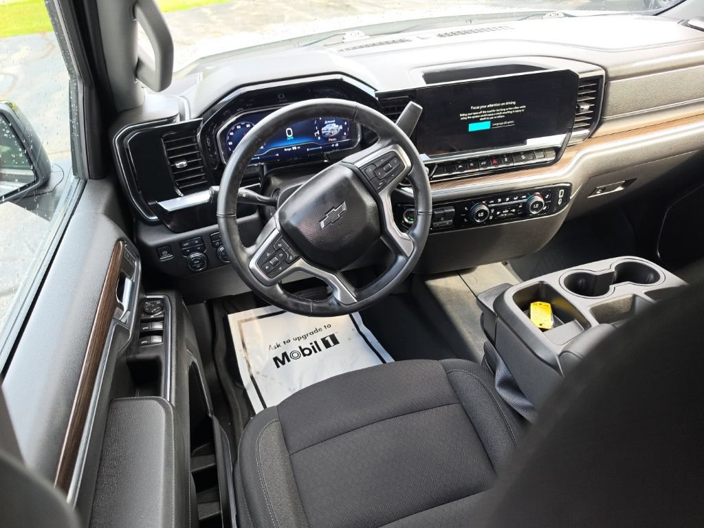 Certified 2024 Chevrolet Silverado 1500 RST w/ Z71 Off-Road Package AWD/4WD image 8