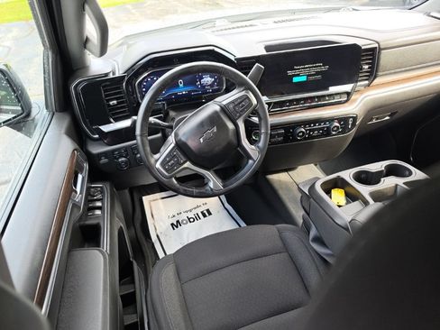 Certified 2024 Chevrolet Silverado 1500 RST w/ Z71 Off-Road Package AWD/4WD image 8