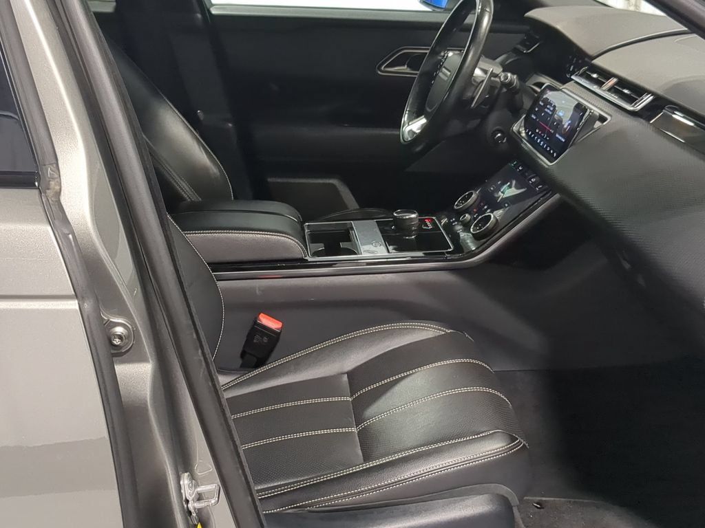 Used 2019 Land Rover Range Rover Velar R-Dynamic SE AWD/4WD image 26
