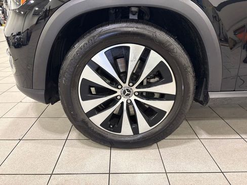 Used 2025 Mercedes-Benz GLE 450e 4MATIC image 27