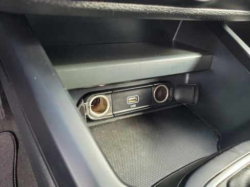 Used 2022 Kia Soul LX FWD image 33