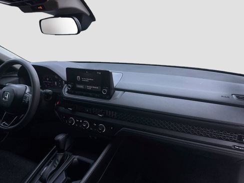 Certified 2024 Honda Accord EX image 31