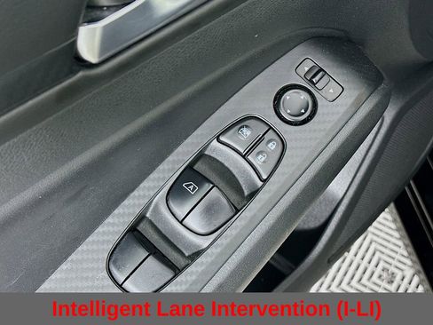 Used 2024 Nissan Altima 2.5 SV w/ SV Premium Package image 25