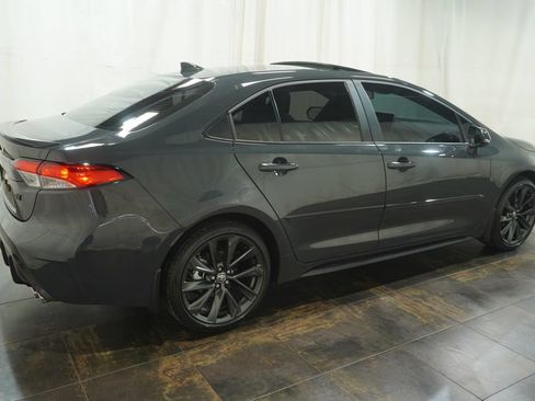 Used 2025 Toyota Corolla SE w/ SE Premium Package FWD image 4