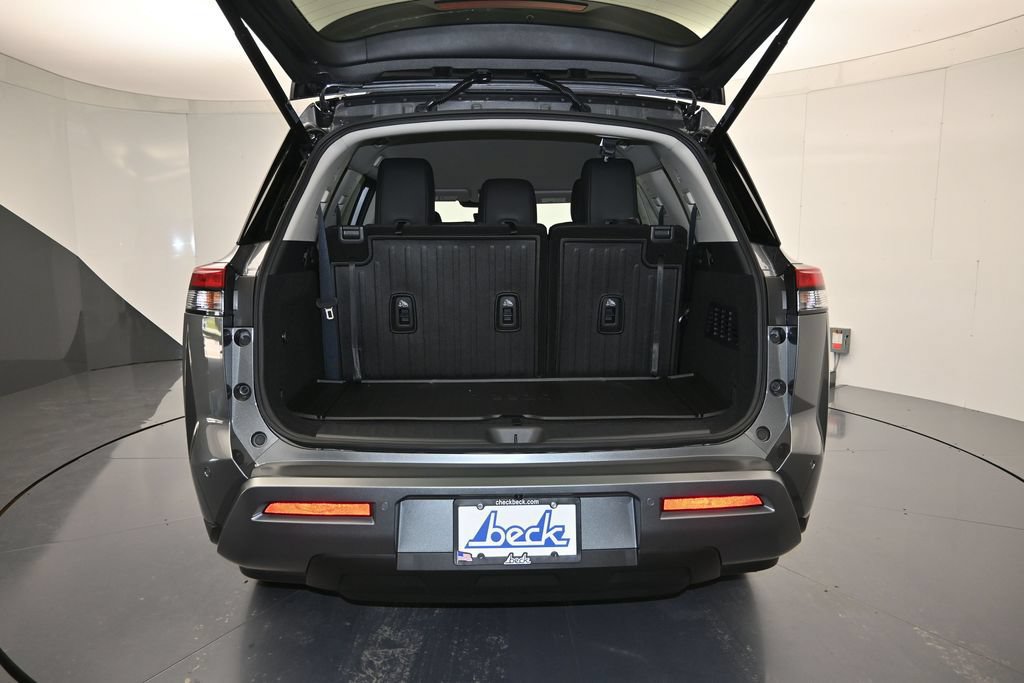 New 2026 Nissan Pathfinder SL w/ Cargo Package FWD image 25