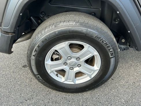 Certified 2022 Jeep Wrangler Unlimited Sport image 15