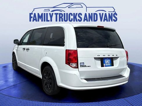 Used 2019 Dodge Grand Caravan SE w/ UConnect Hands-Free Group FWD image 3