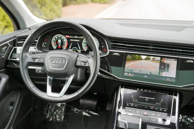 Used 2022 Audi Q7 3.0T Premium Plus w/ Premium Plus Package AWD/4WD image 19