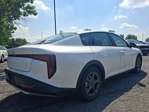 New 2026 Kia K4 FWD image 3