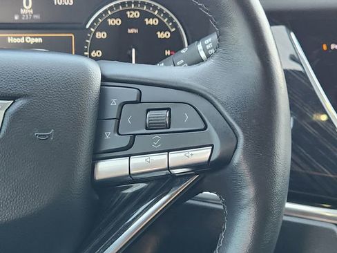 Used 2025 Cadillac XT6 Premium Luxury FWD image 29