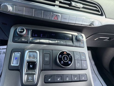 Used 2022 Hyundai Palisade Calligraphy w/ Winter Package AWD/4WD image 17