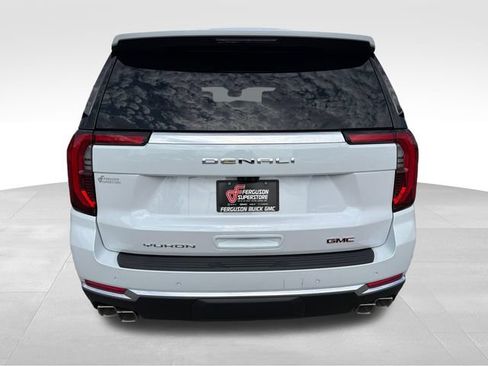 New 2026 GMC Yukon XL Denali w/ Denali Reserve Package AWD/4WD image 6