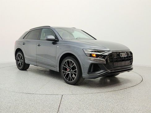 Used 2023 Audi Q8 Premium Plus w/ Premium Plus Package AWD/4WD image 3