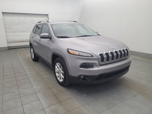 Used 2018 Jeep Cherokee Latitude image 13